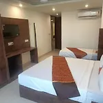Hotel Tej Plaza Near Igi Airport Delhi