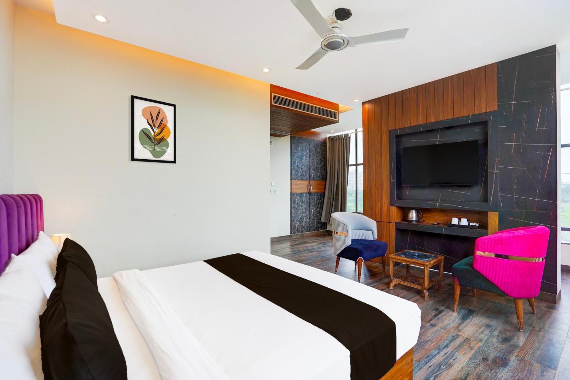 Tej Plaza Near Igi Airport Delhi Hotel 4*