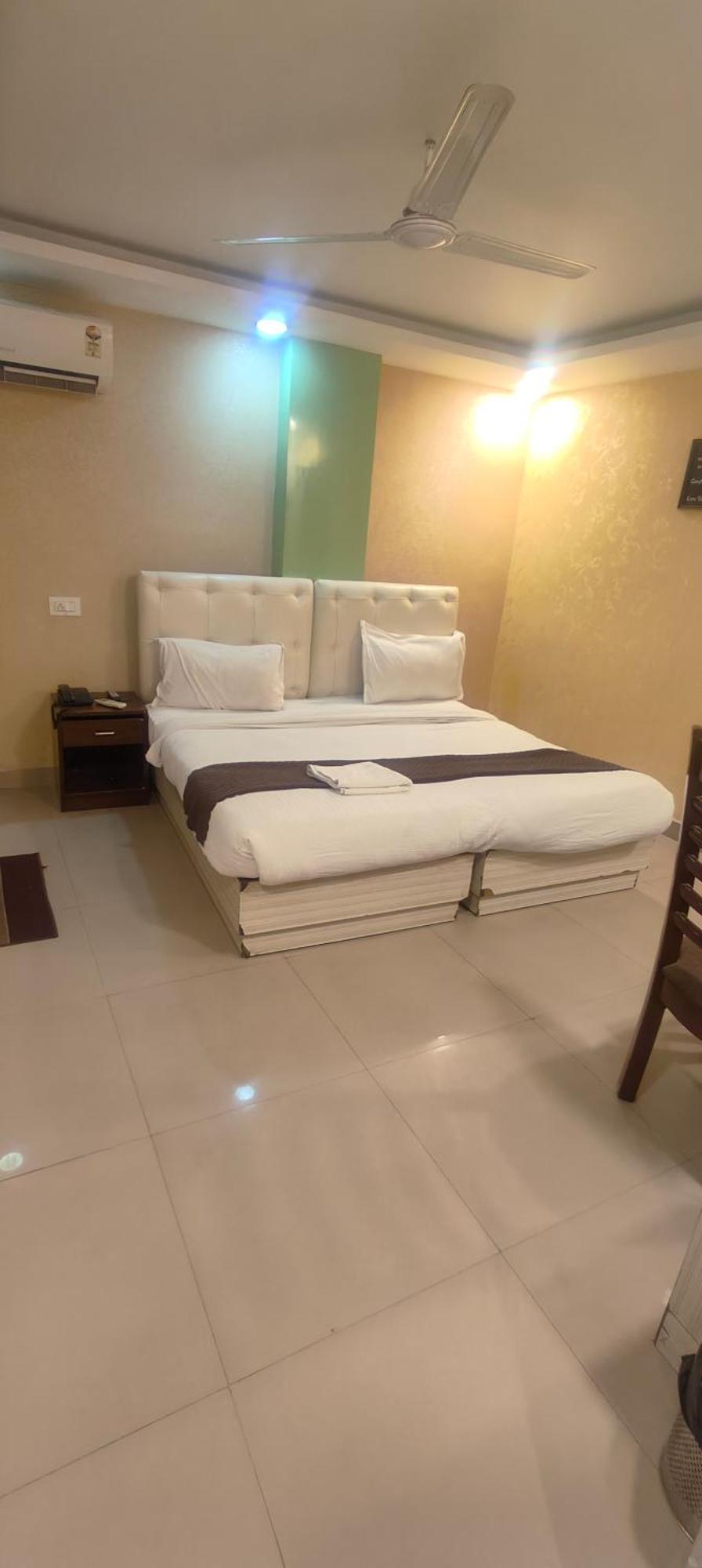 Tej Plaza Near Igi Airport Delhi 4* New Delhi