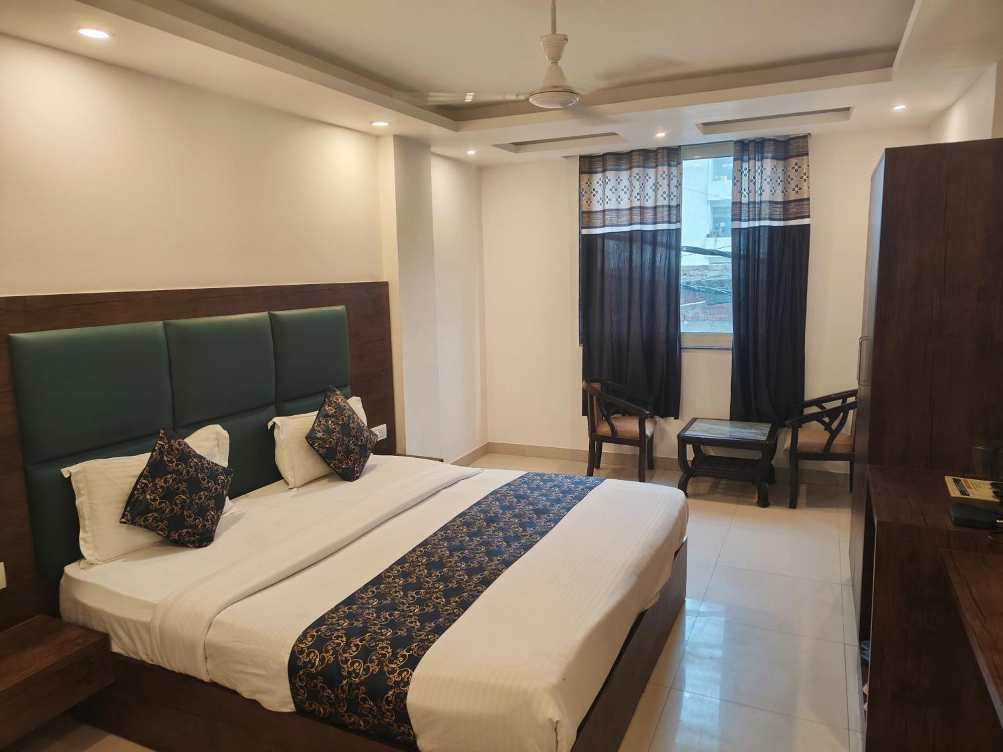 Hotel Tej Plaza Near Igi Airport Delhi