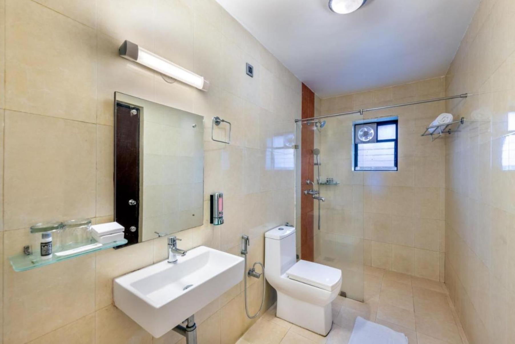 Tej Plaza Near Igi Airport Delhi 4*